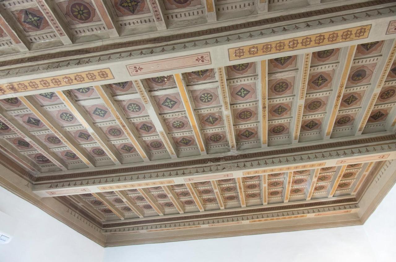 Traviata Appartamento Storico - Palazzo Tolomei ฟลอเรนซ์ ภายนอก รูปภาพ