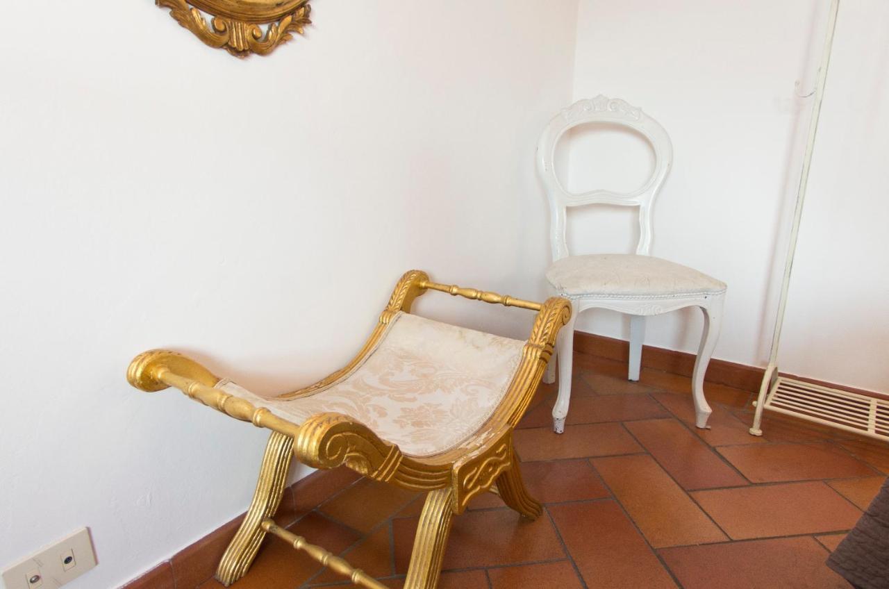 Traviata Appartamento Storico - Palazzo Tolomei ฟลอเรนซ์ ภายนอก รูปภาพ